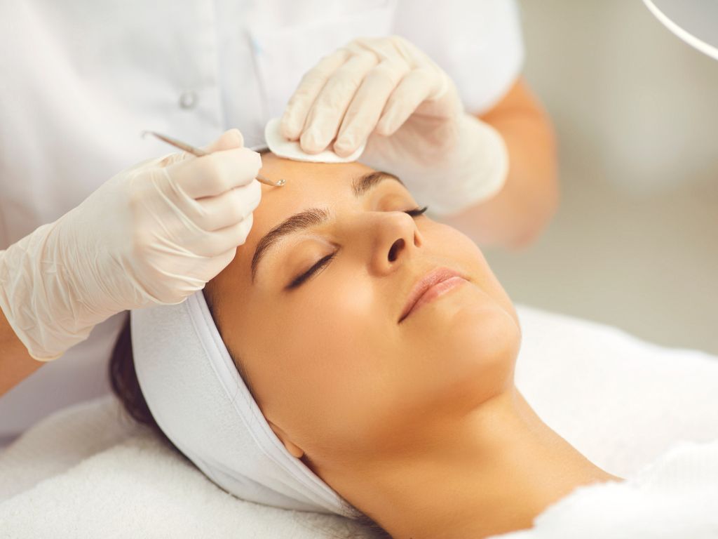 Dermaplanning en Fuengirola - Clínica Kira Visenberg